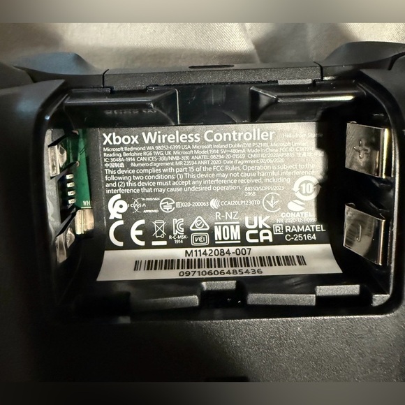 Xbox Core Wireless Controller Carbon Black Xbox Series X|S & Xbox One - NICE!!! - Picture 4 of 6